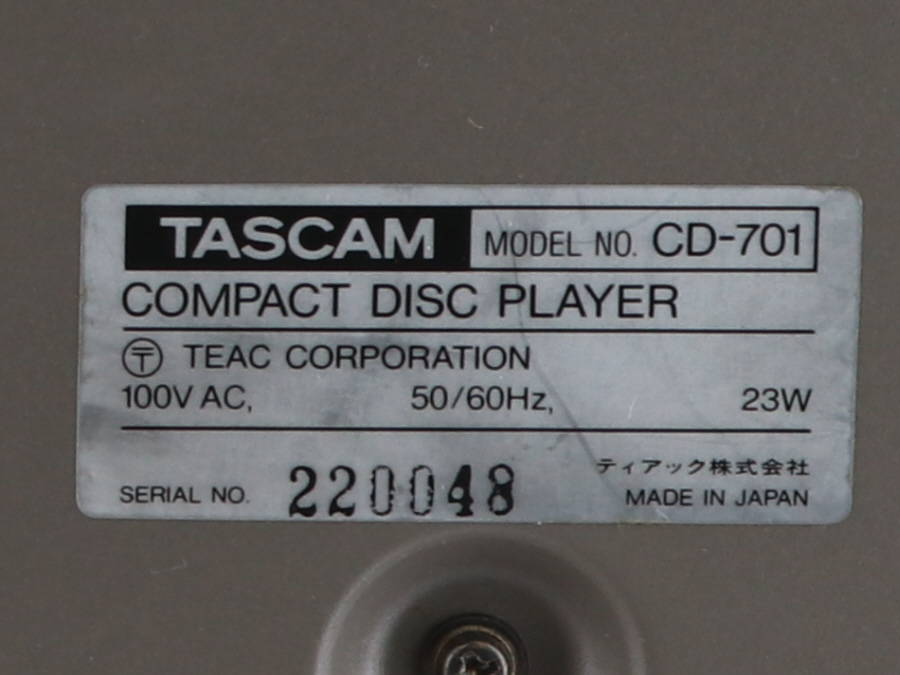 TASCAM CD-701