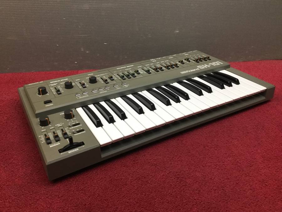 Roland SH-101