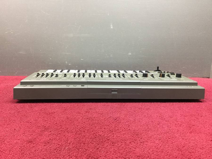 Roland SH-101