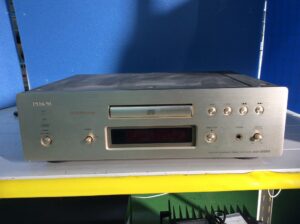 修理事例】CDプレーヤー DENON DCD-S10Ⅲ | 法人対応の買取サービス 