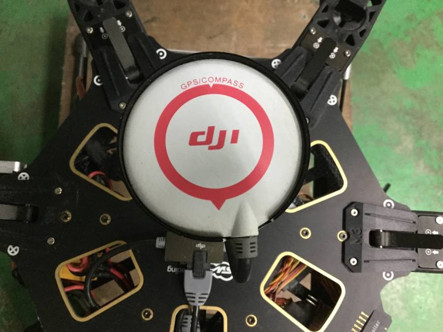 DJI ドローン