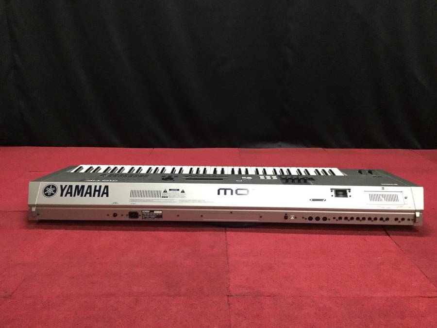 YAMAHA MOTIF7