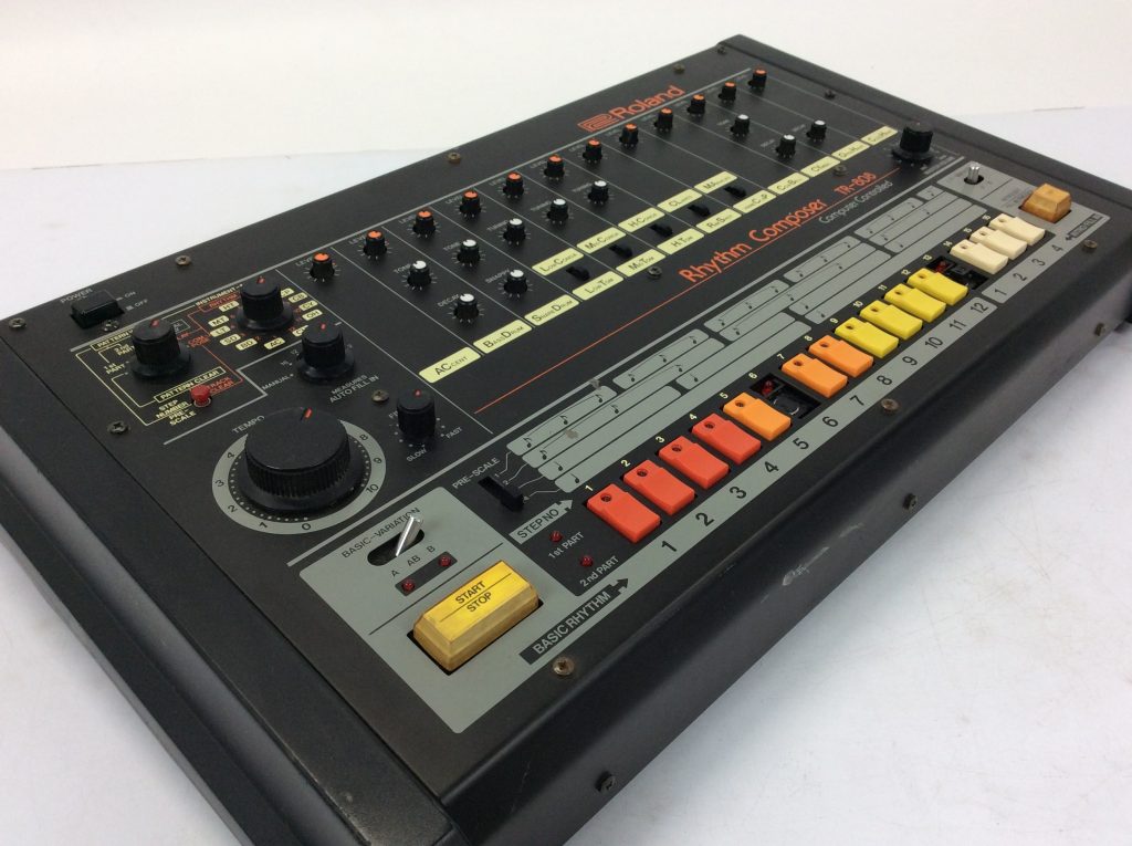 Roland/TR-808(通称ヤオヤ)